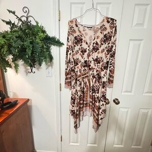 VENUS Floral Long Sleeve Dress in Cream and Brown